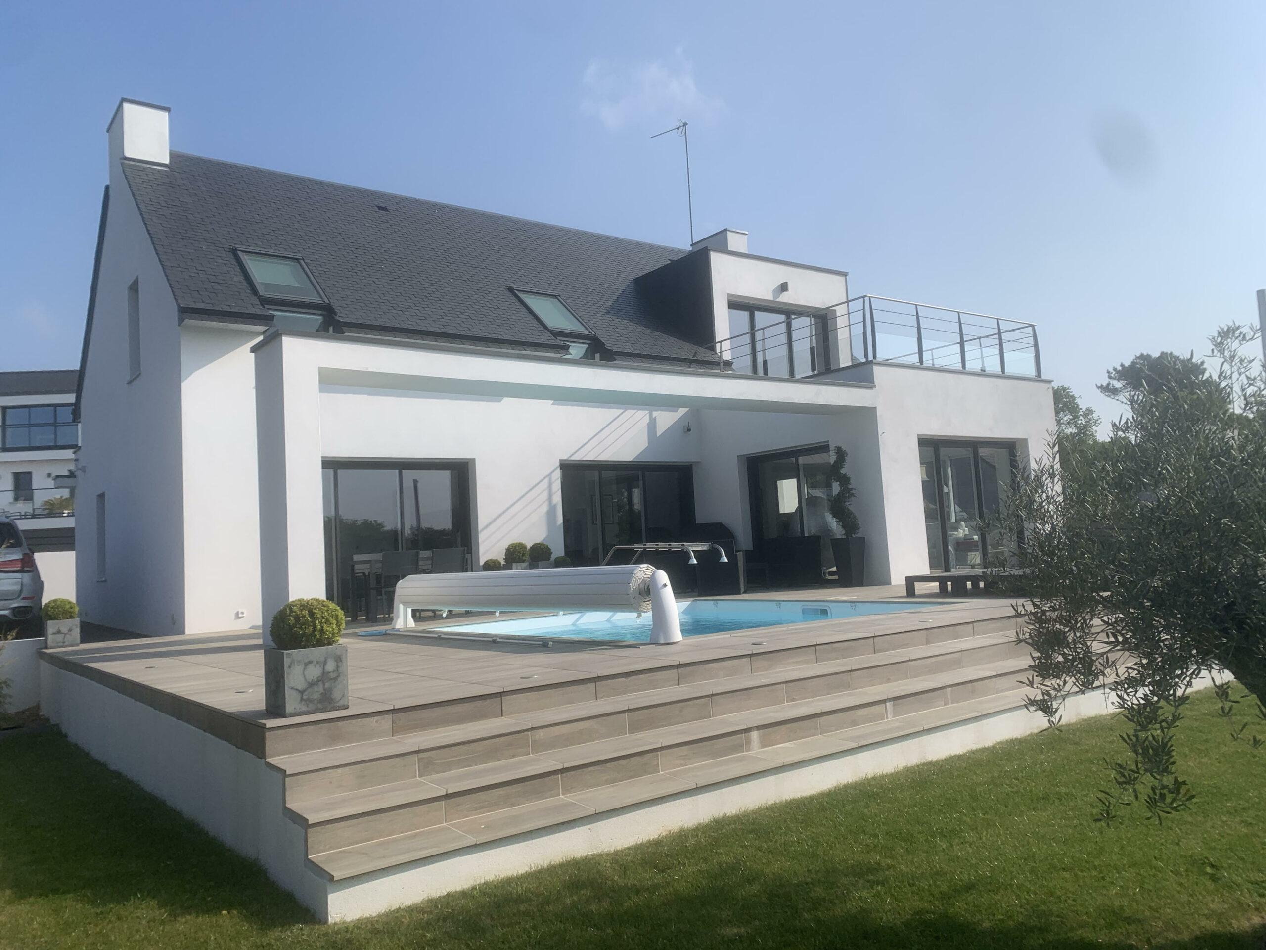 Villa moderne avec piscine réalisée sous la maîtrise d'oeuvre de Sébastien Prod'homme